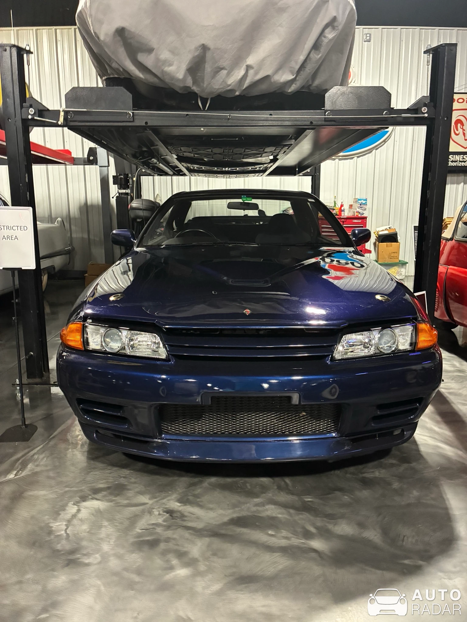 Nissan Skyline R32 GT-R V-Spec II spotted in Jacksonville