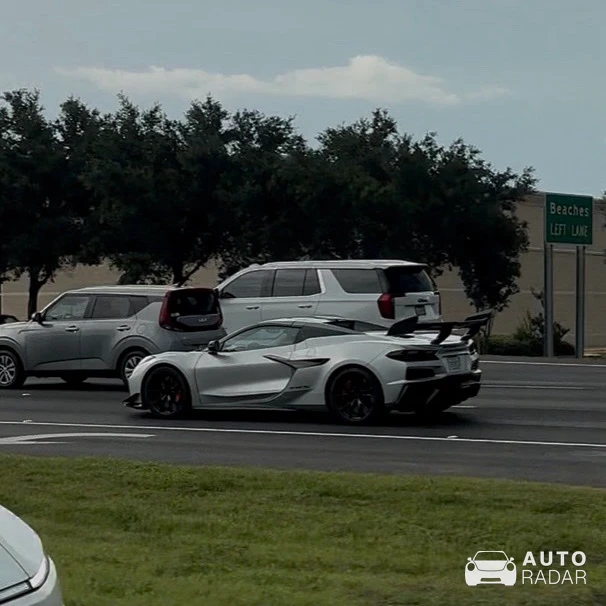Chevrolet Corvette C8 ZR1X spotted in Destin