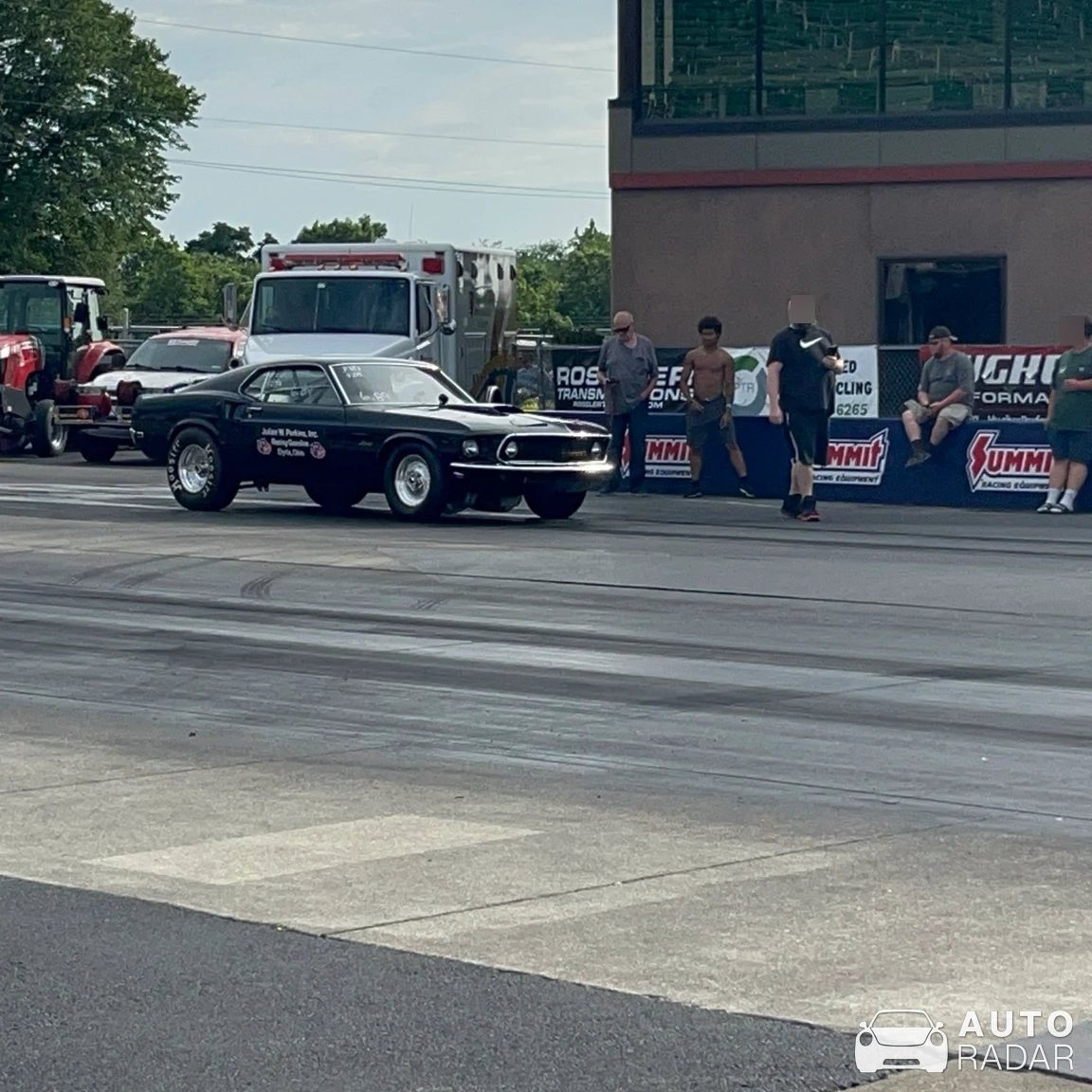 Ford Mustang Mach 1 1969 spotted in Avon