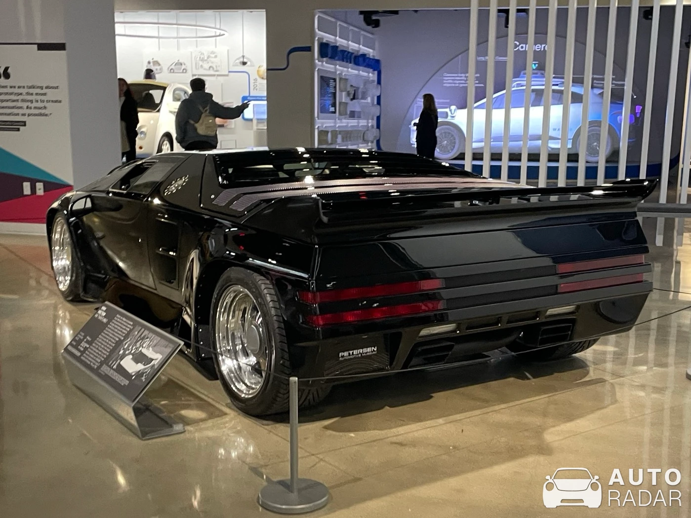 Vector W8 TwinTurbo spotted in Los Angeles