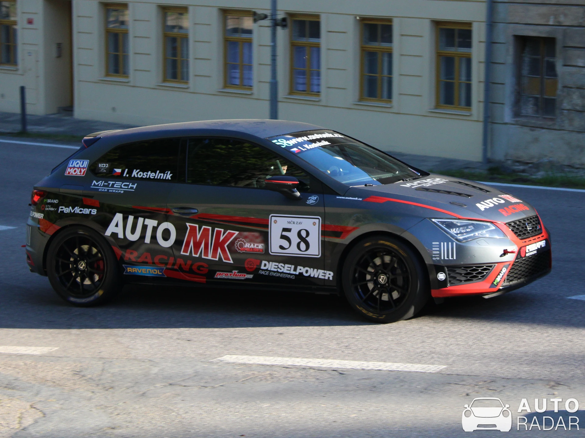SEAT Leon Cupra R spotted in Náměšť nad Oslavou