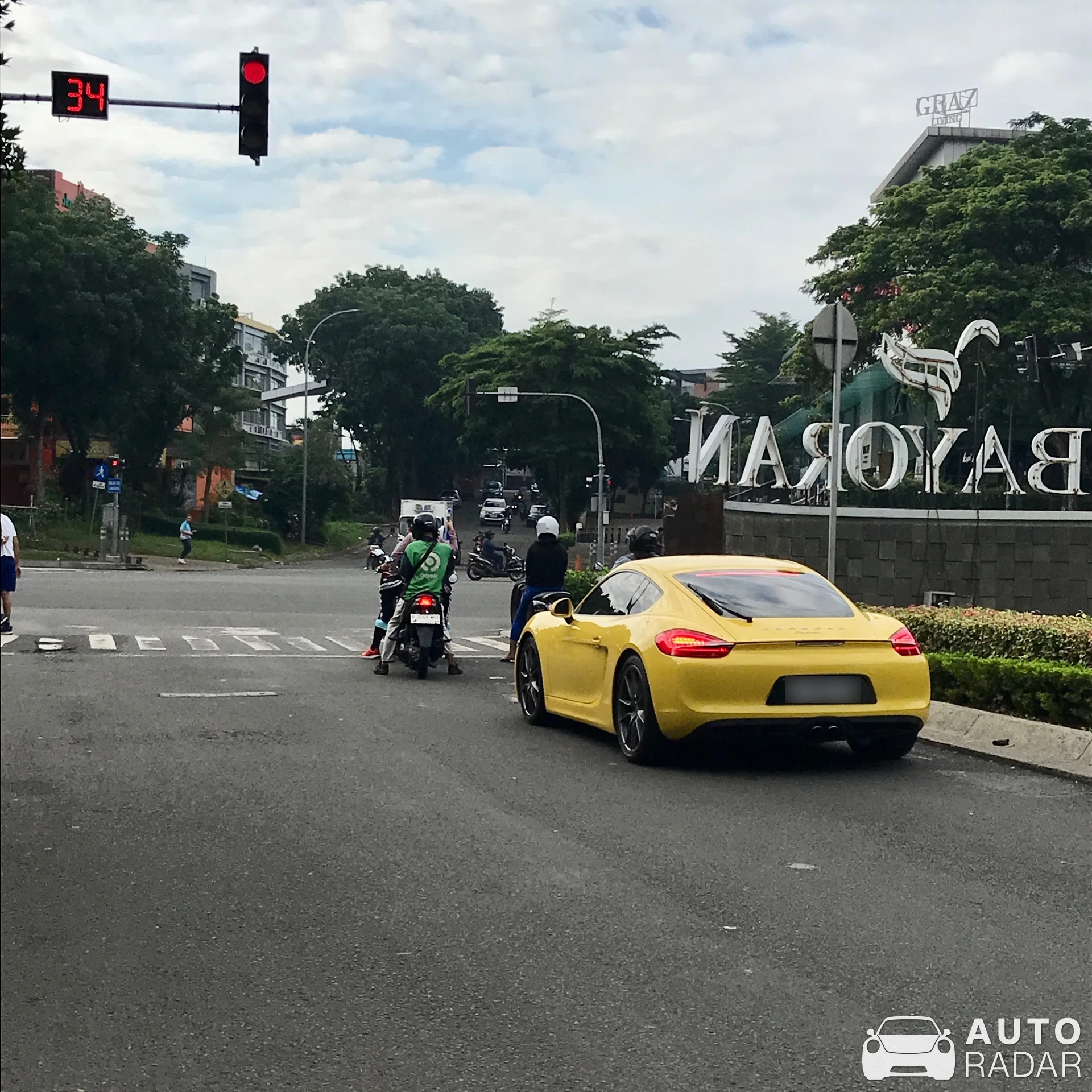 Porsche 981 Cayman S spotted in South Tangerang City, Indonesia