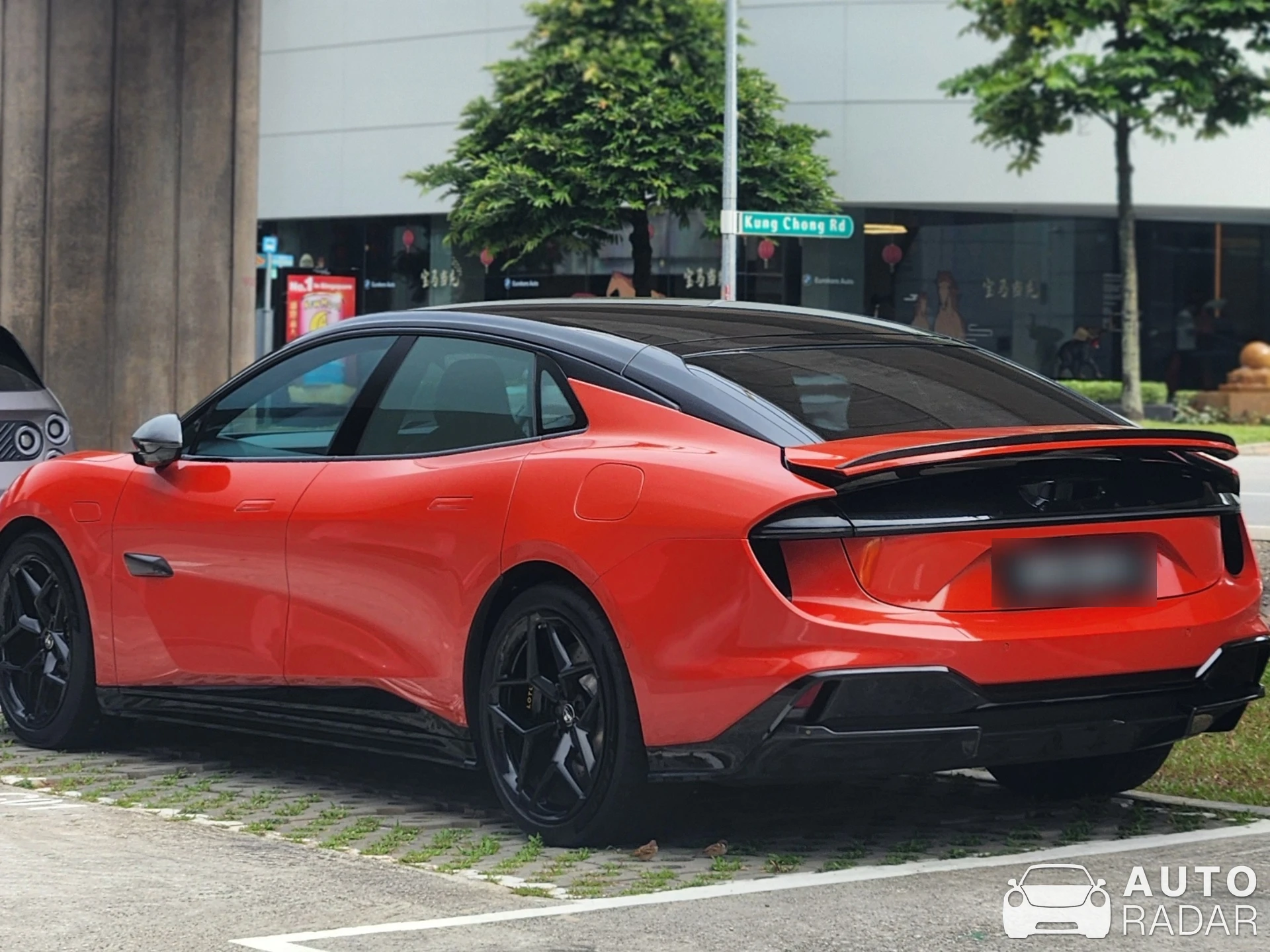 Lotus Emeya S spotted in Singapore