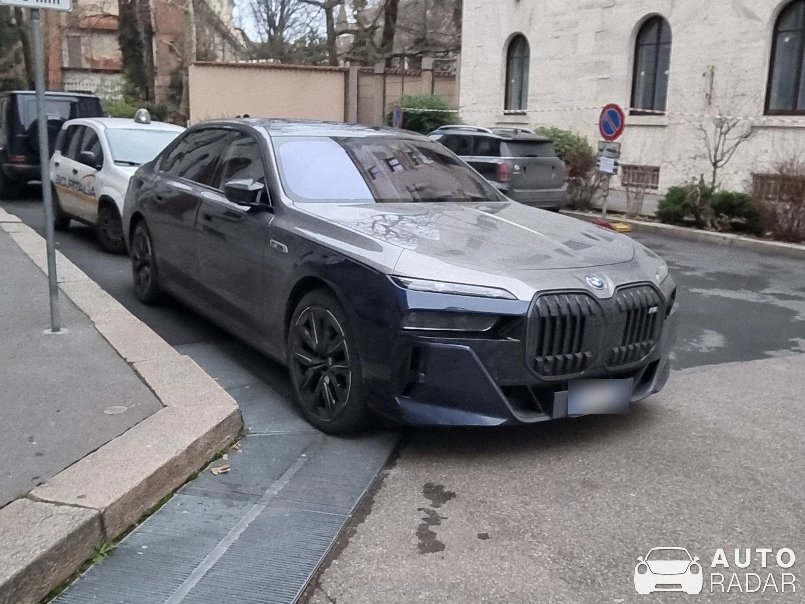 BMW 7 Series G70 spotted in Milano, Italy