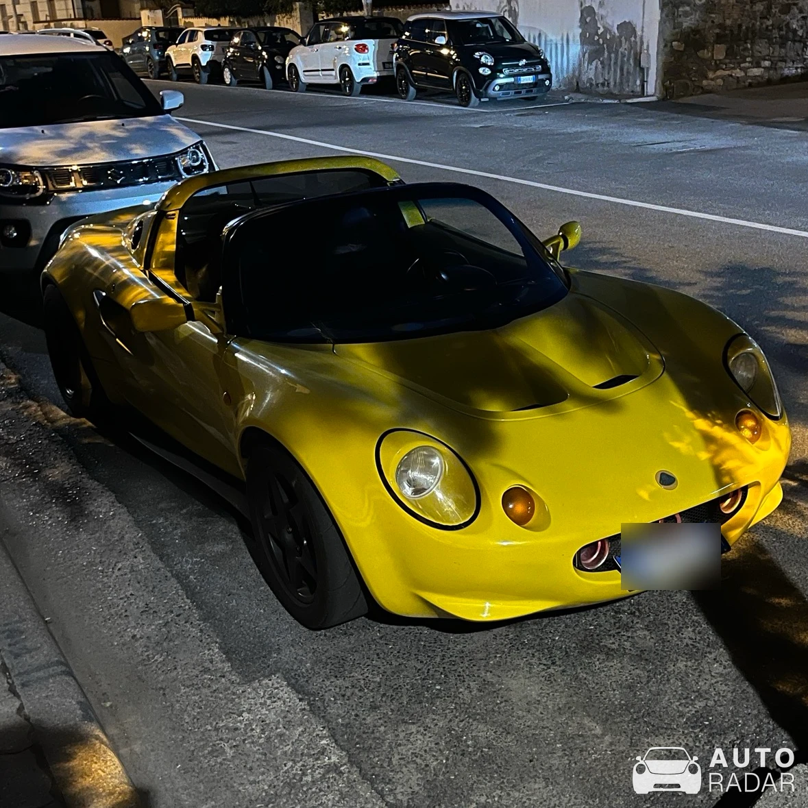 Lotus Exige S1 spotted in Santo Stefano al Mare