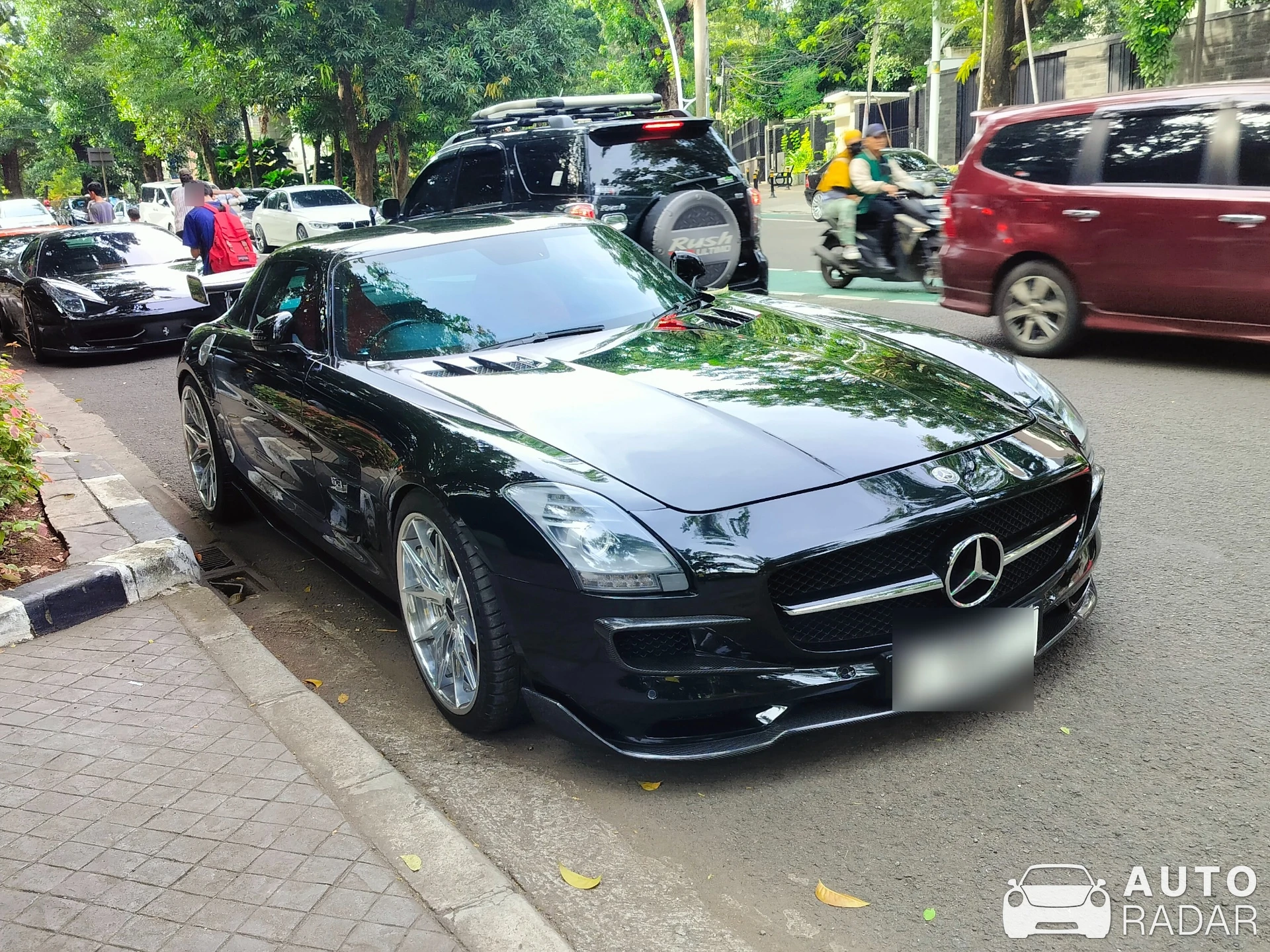 Mercedes-Benz SLS AMG spotted in Kota Jakarta Selatan, Indonesia