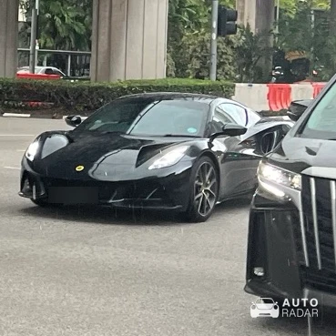 Lotus Emira I4 spotted in Singapore