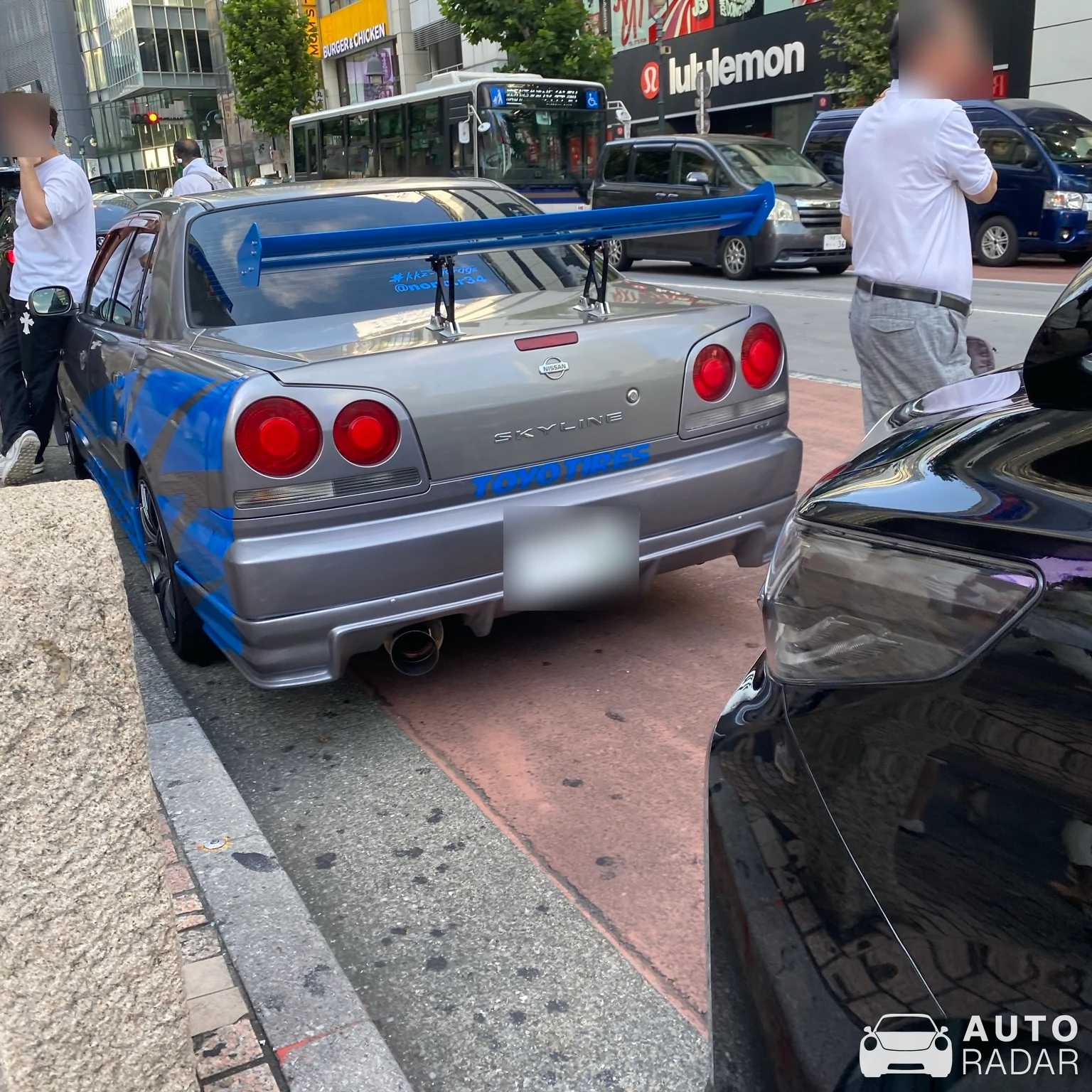 Nissan Skyline R34 25 GT-T spotted in Shibuya, Japó