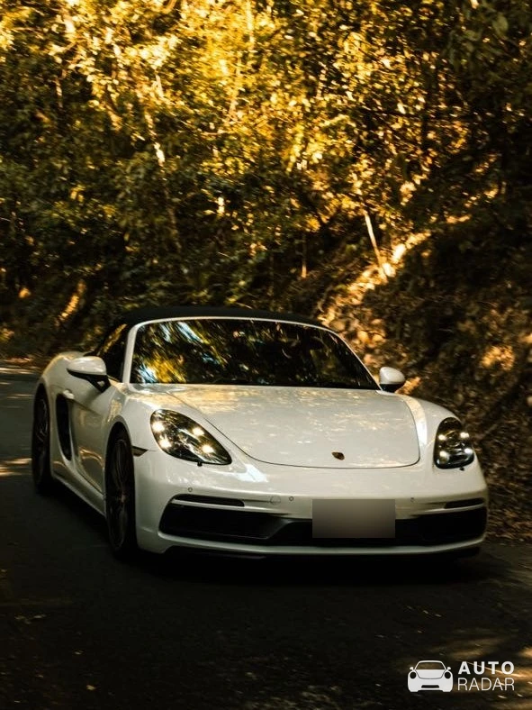 Porsche 718 Boxster spotted in Byron Bay, Australien