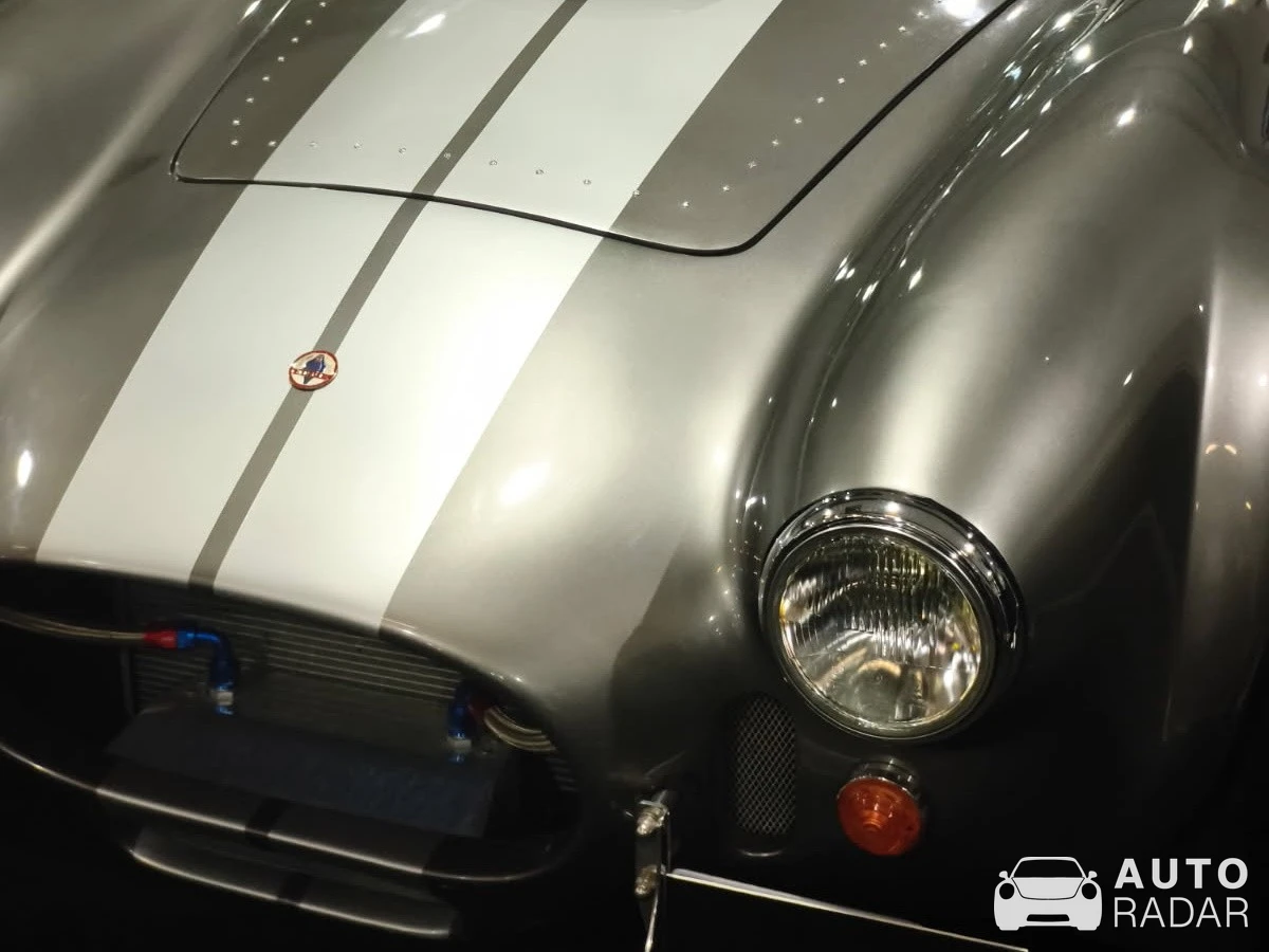 Shelby Cobra 427 spotted in Louviers, France