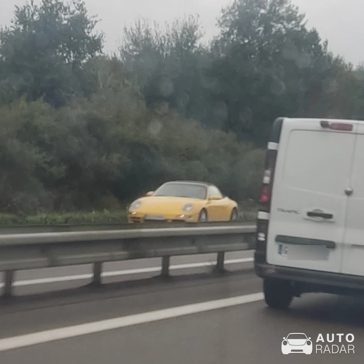 Porsche 997 Carrera S Cabriolet spotted in La Ferté-Saint-Aubin, Francia