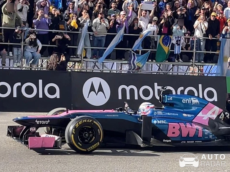 Lotus E20 (F1) spotted in Buenos Aires