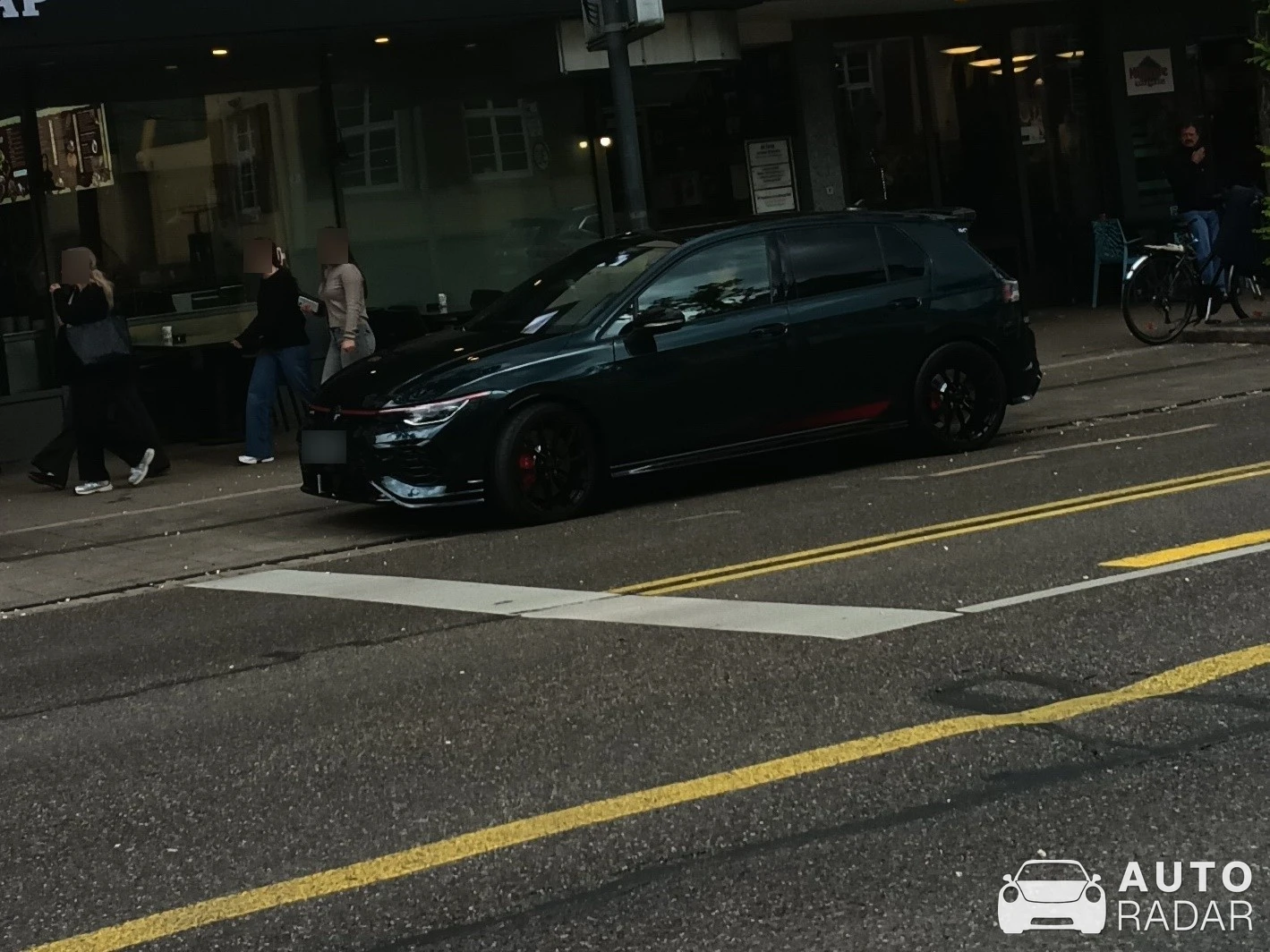 Volkswagen Golf GTI Edition 50 spotted