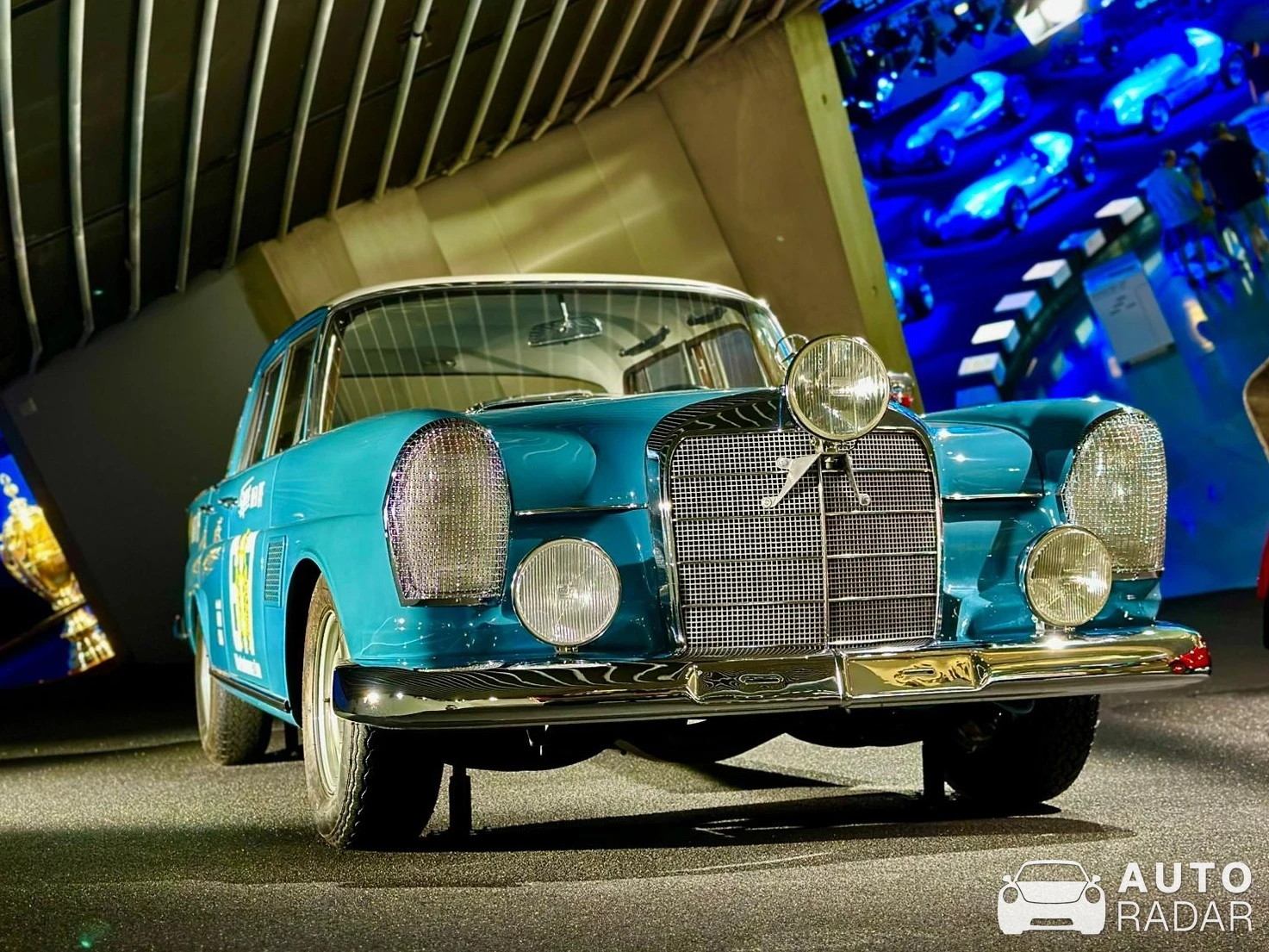 Mercedes-Benz 300 SE Rallye spotted in Stuttgart