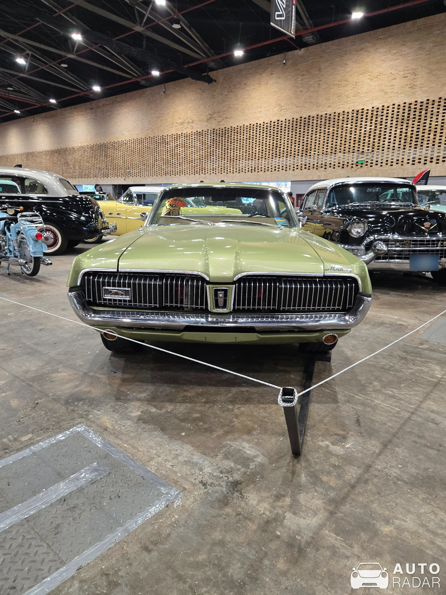 Mercury Cougar spotted in Bogotá, Colombia