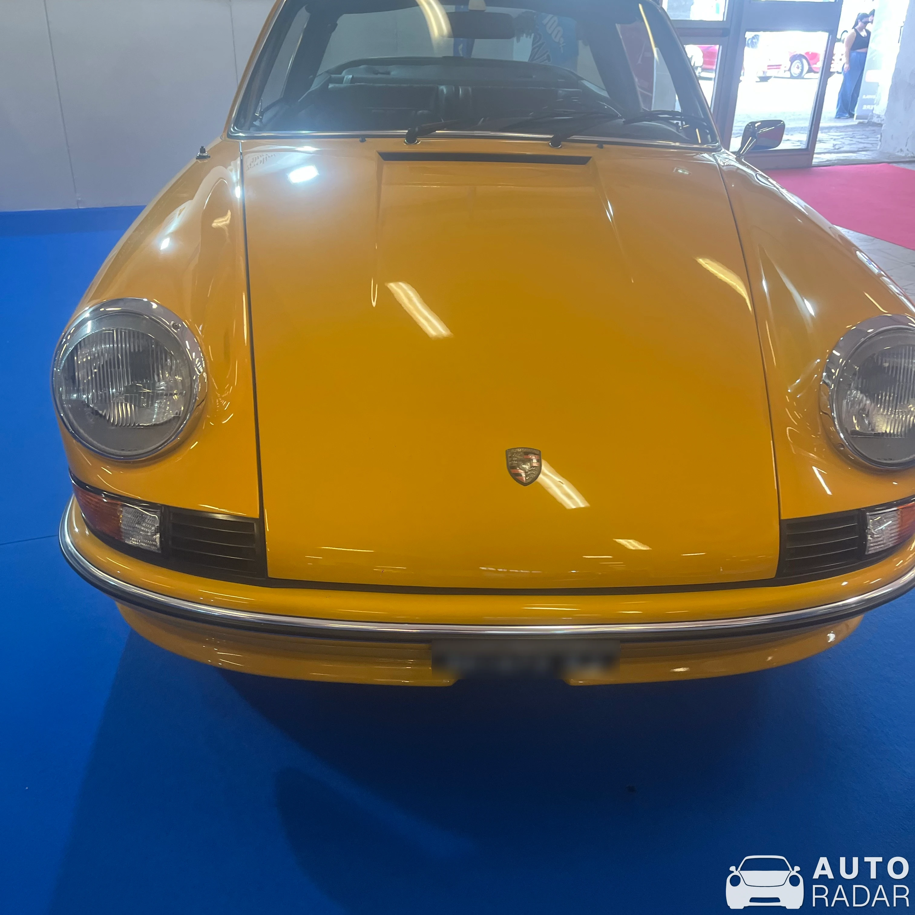 Porsche 911 T spotted in Napoli