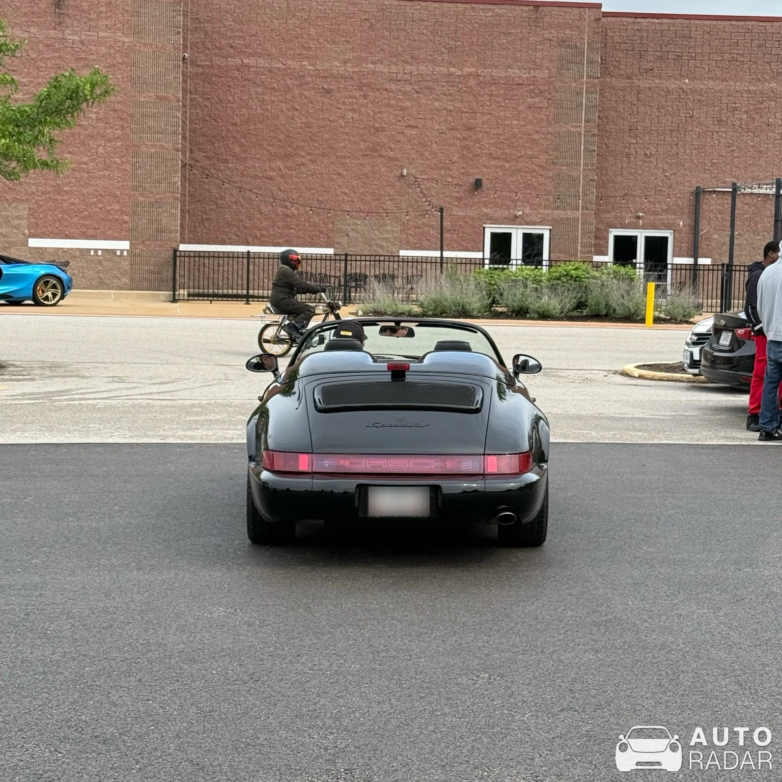 Porsche 964 Speedster spotted in Ballwin