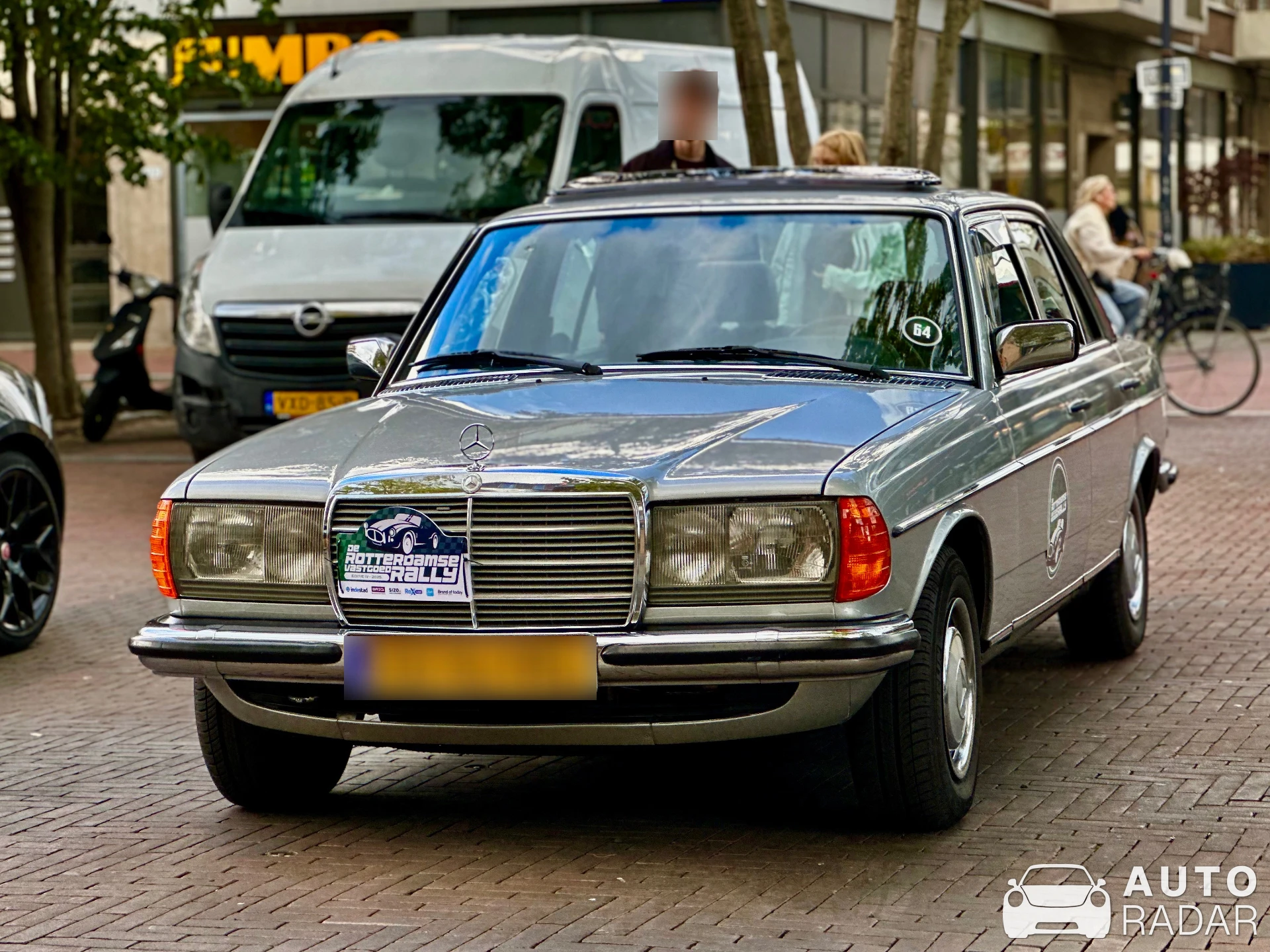 Mercedes-Benz 280E W123 spotted in Rotterdam