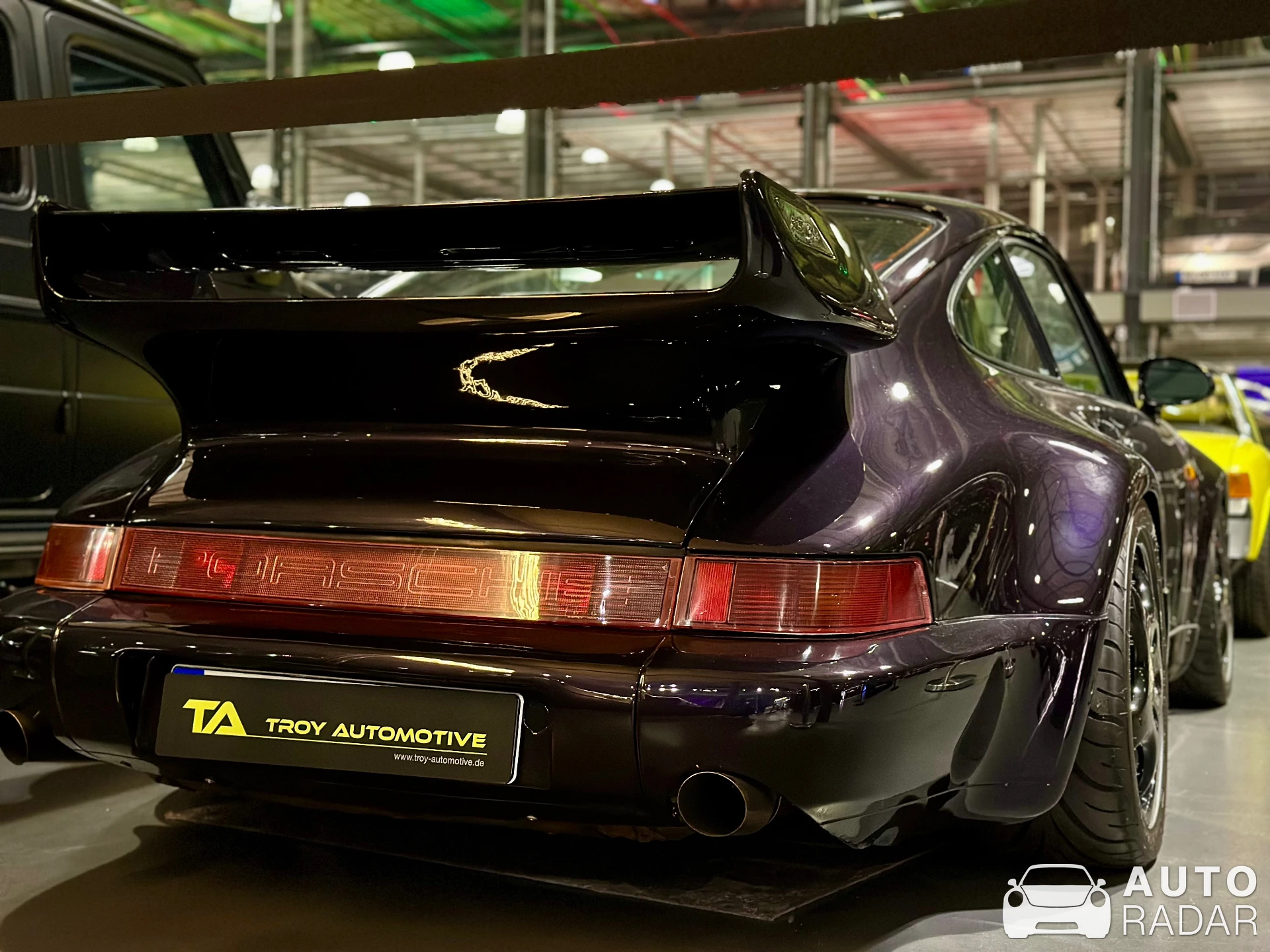 Porsche 964 Carrera RS 3.8 spotted in Köln