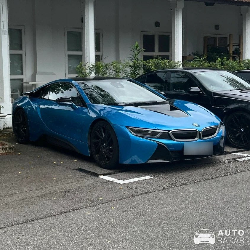 BMW i8 spotted in Singapore, Singapore