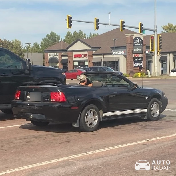 Ford Mustang GT Convertible spotted in Sioux Falls