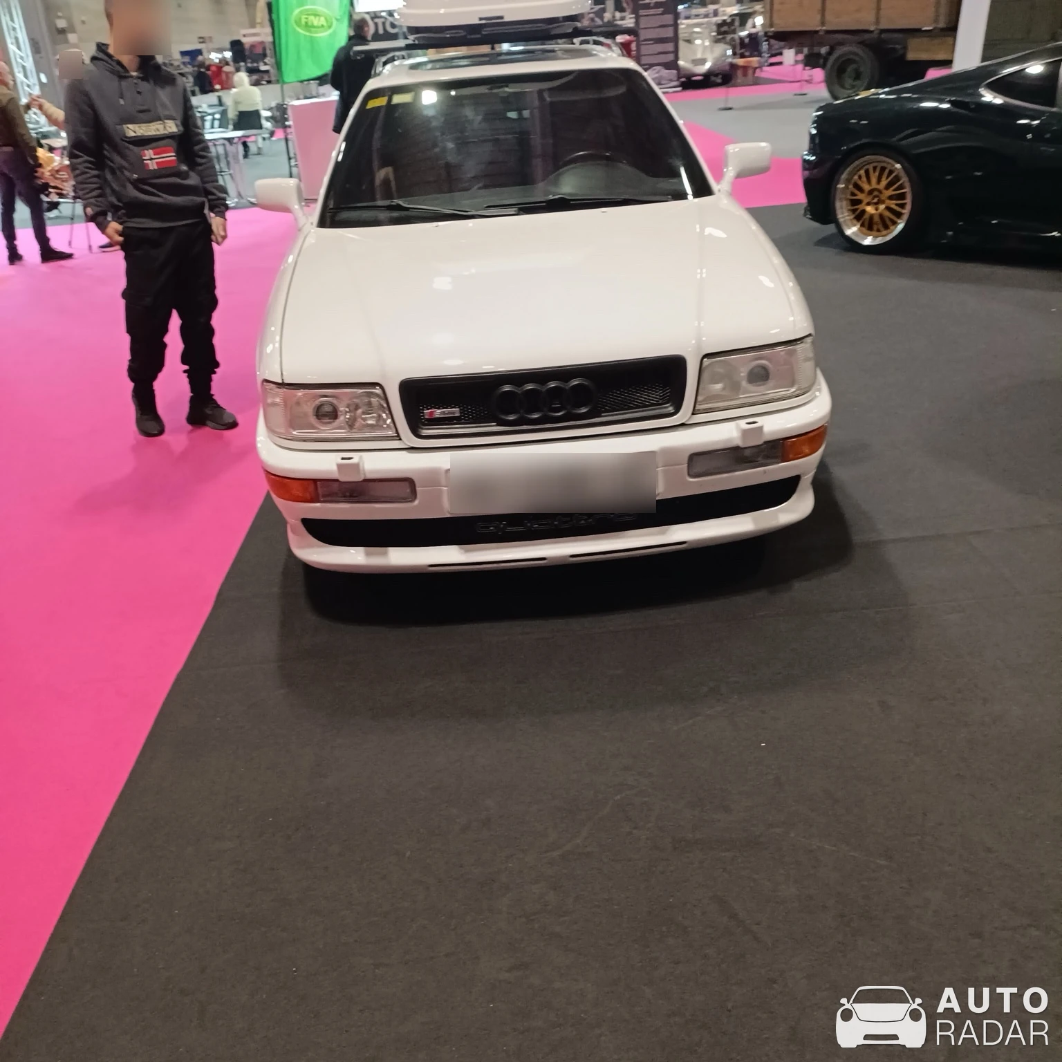 Audi RS2 Avant spotted in Madrid