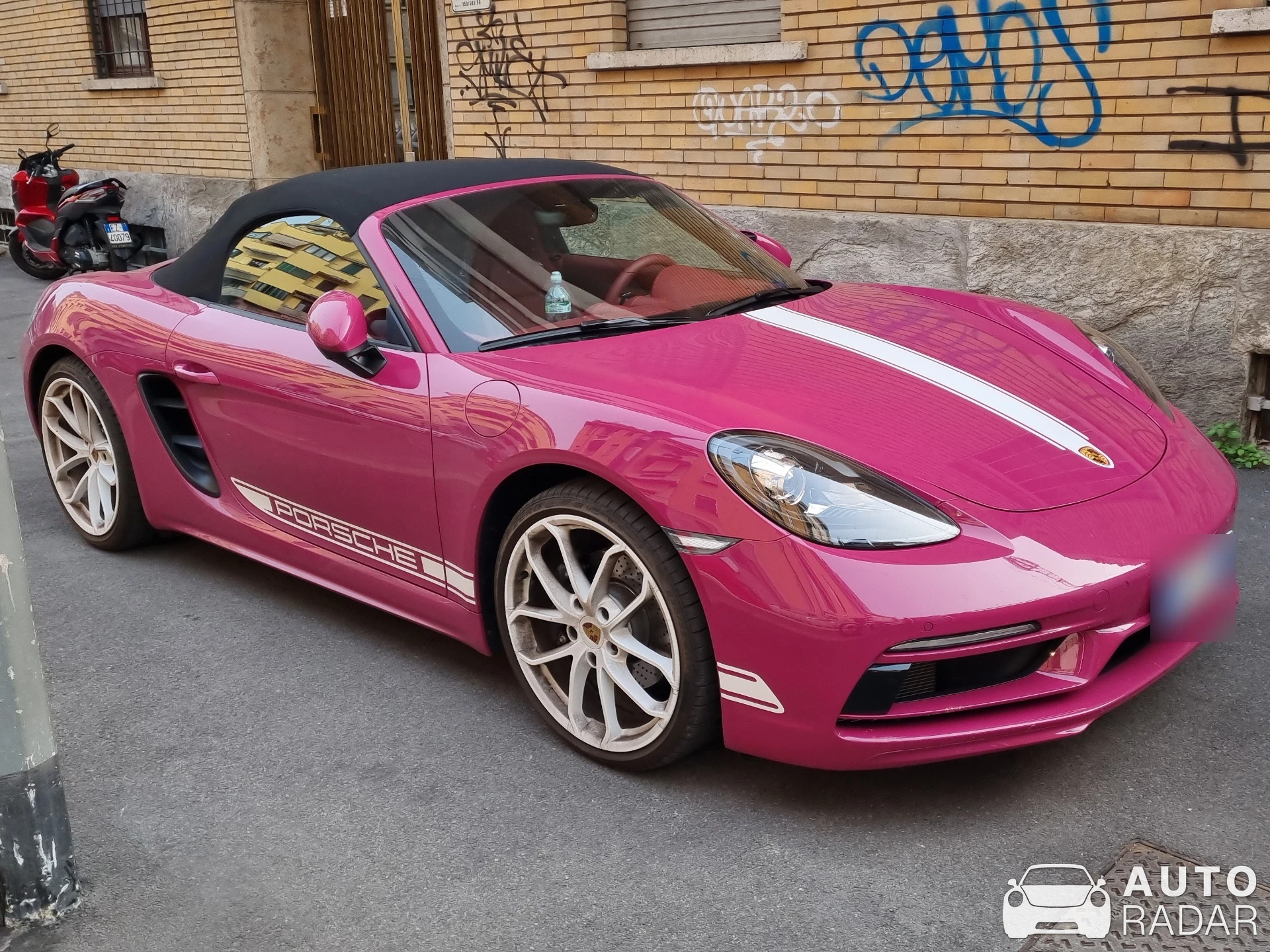 Porsche 718 Boxster spotted in Milano, Italia