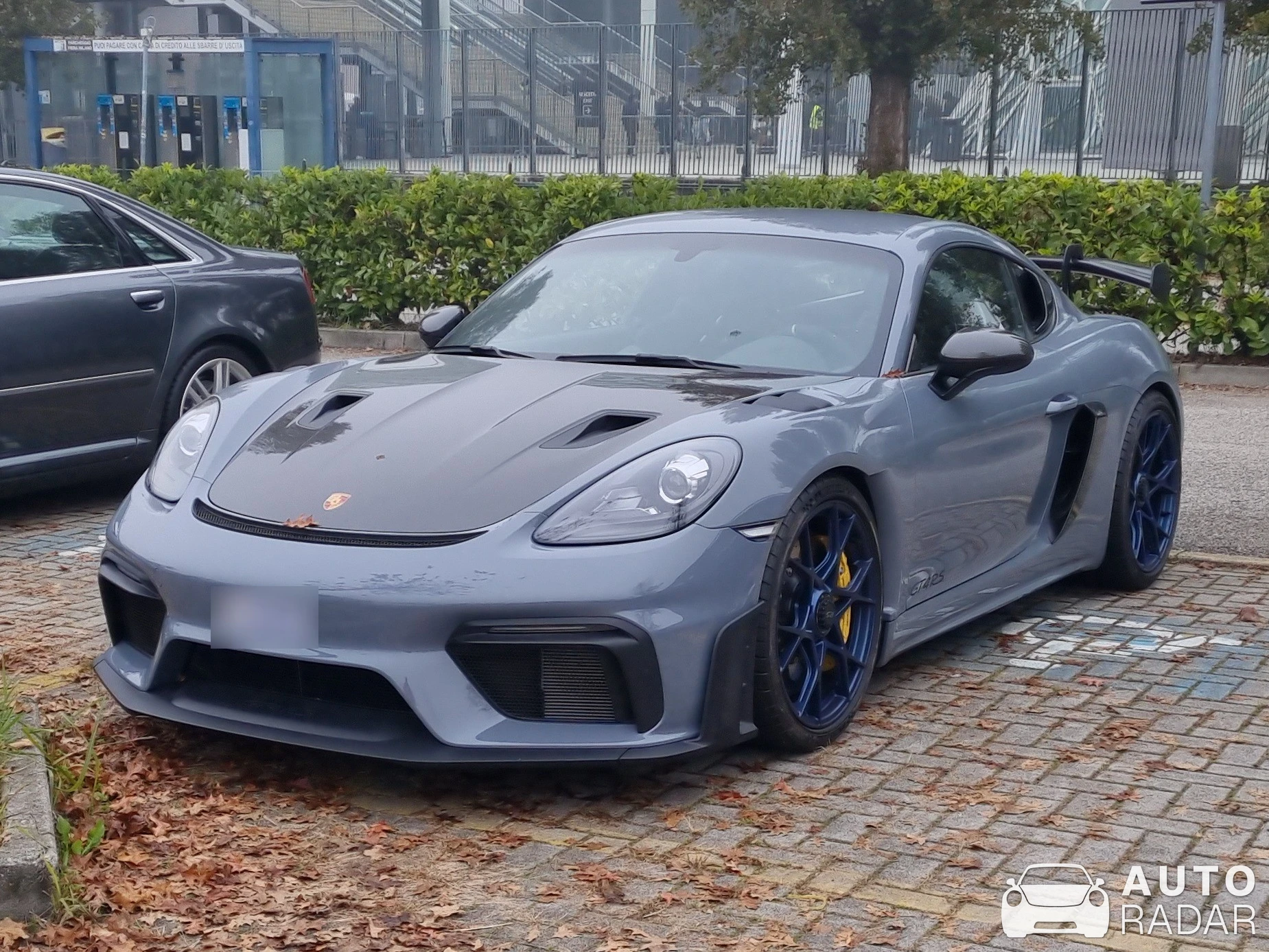 Porsche 718 Cayman GT4 RS spotted in Rho, Italia