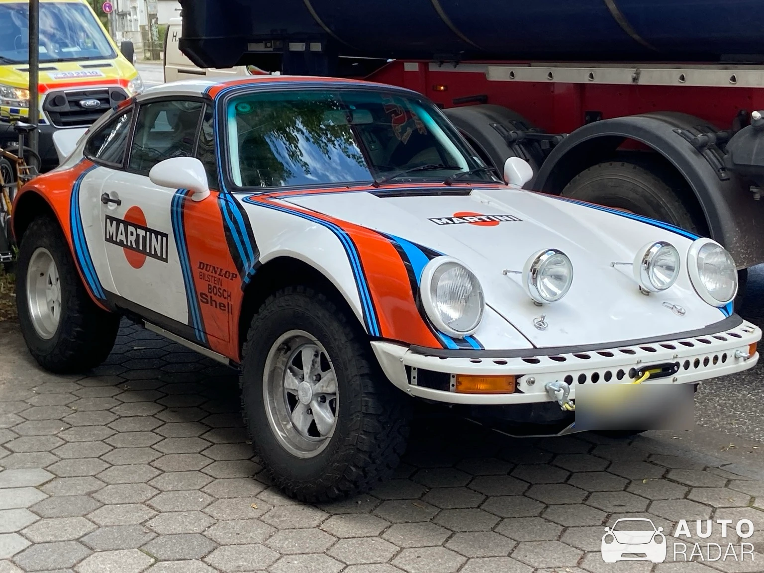 Porsche 911 Safari spotted in Hamburg