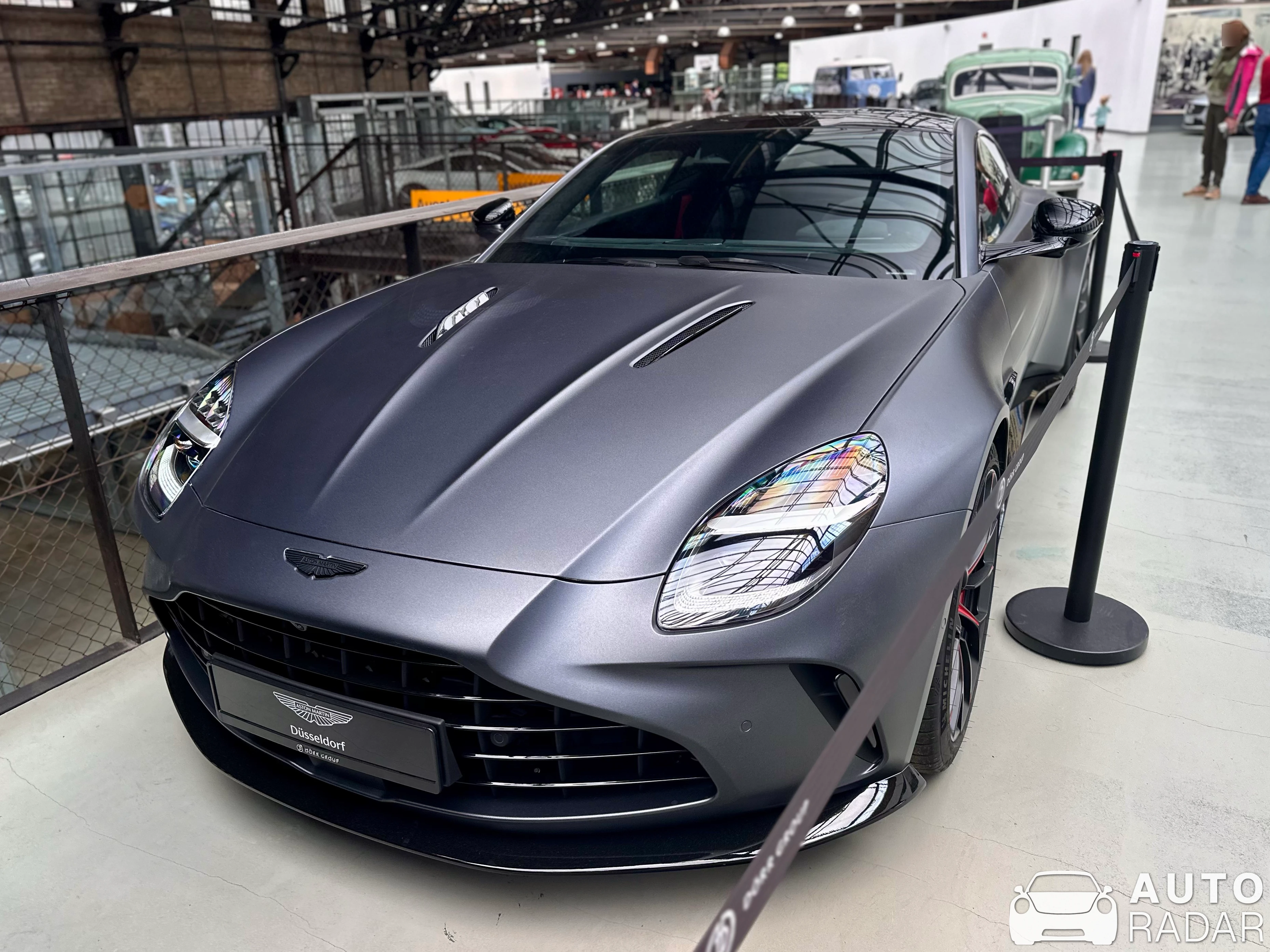 Aston Martin V8 Vantage S spotted in Düsseldorf