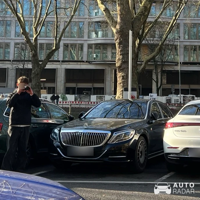 Mercedes-Maybach S 600 spotted in Düsseldorf, Deutschland