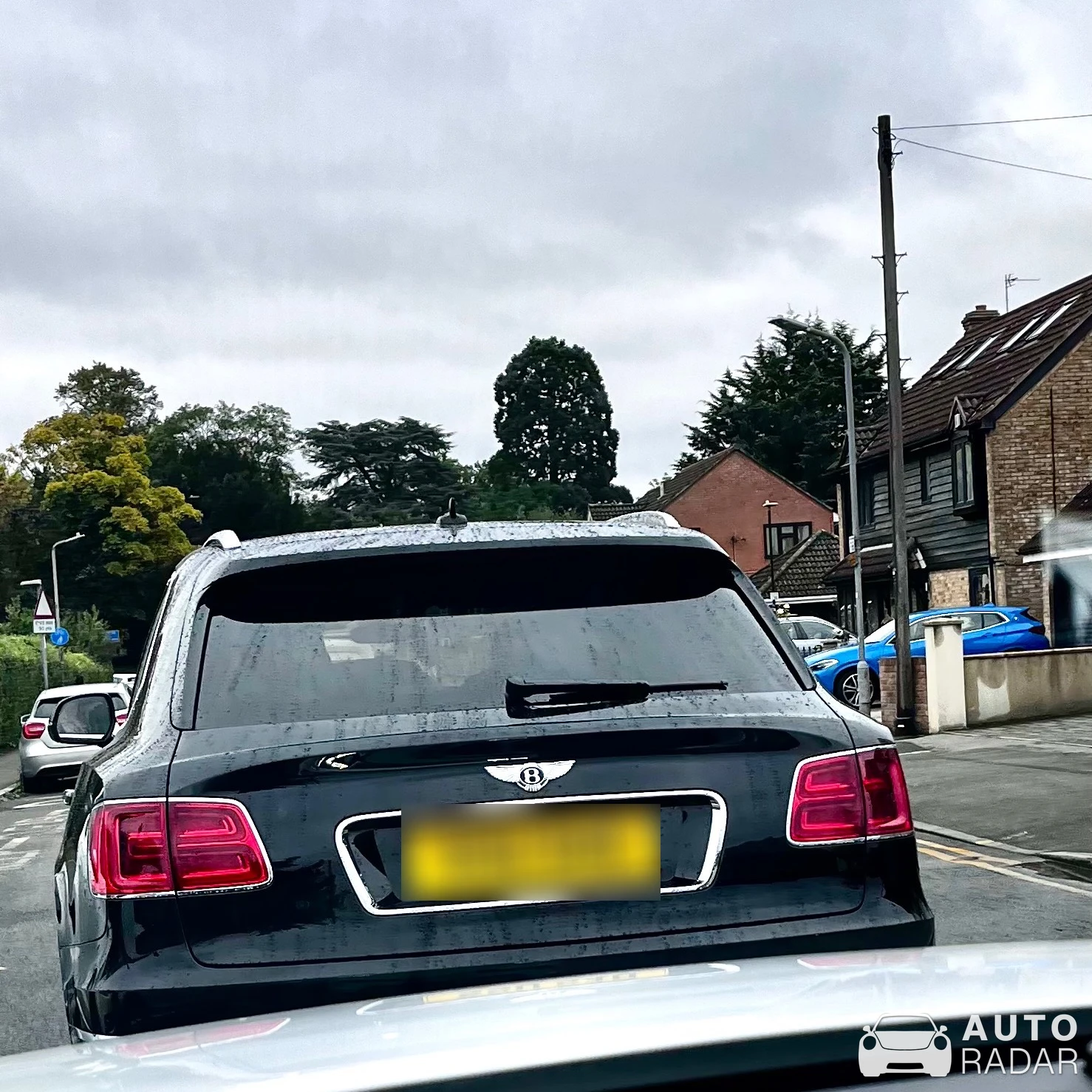Bentley Bentayga spotted in Berkshire, United Kingdom