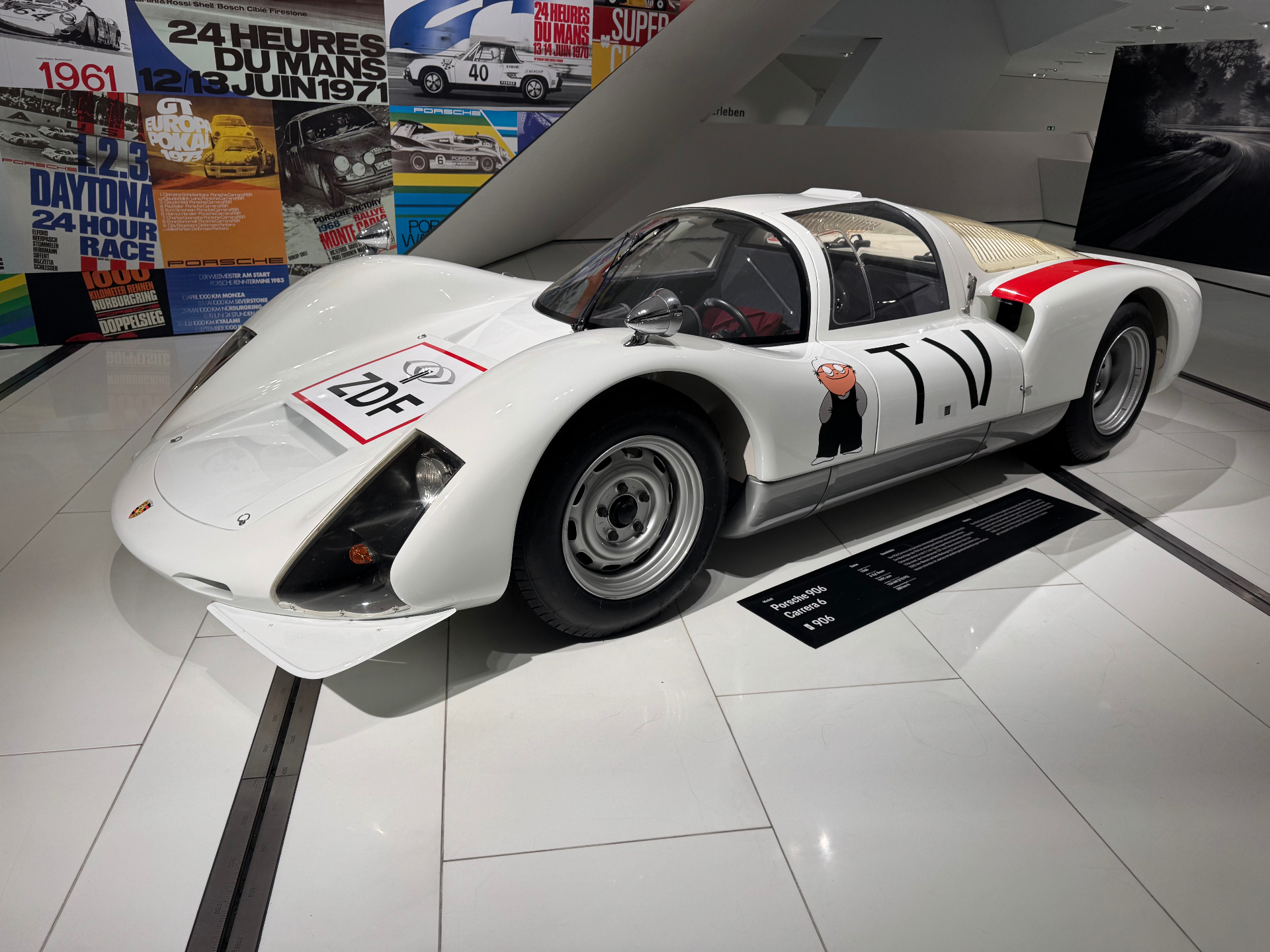 Porsche 906 Carrera 6