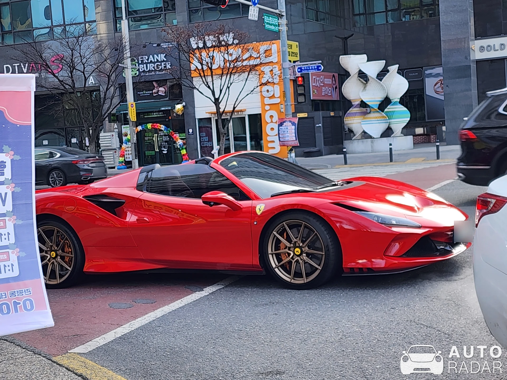 Ferrari F8 Spider spotted in Daejeon, South Korea