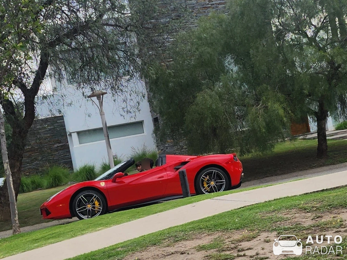 Ferrari 488 Spider spotted in Córdoba