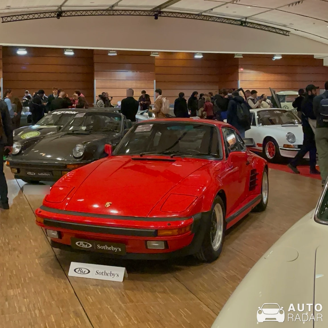 Porsche 930 Turbo spotted in Paris, France