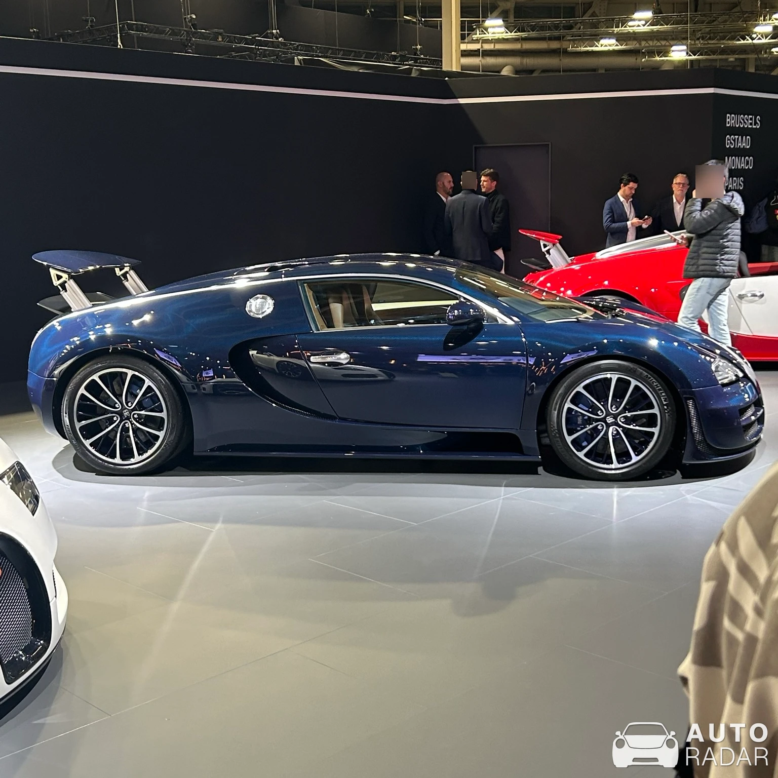 Bugatti Veyron 16.4 Super Sport spotted in Paris, France
