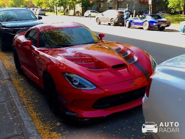 Dodge Viper spotted in Montréal, Canada