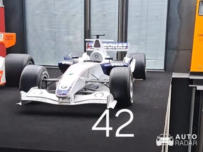 BMW Sauber F1.06 spotted in Berlin