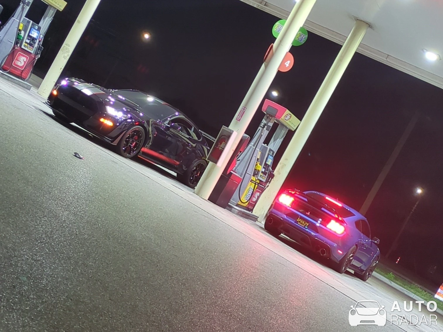 Ford Mustang Shelby GT500R spotted in Royal Oak