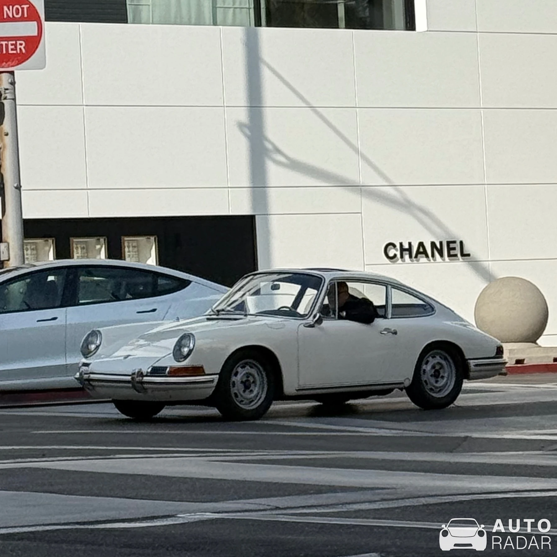 Porsche 912 spotted in Beverly Hills, United States
