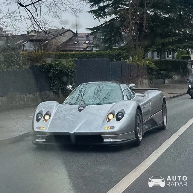 Pagani Zonda C12-S spotted in Versoix