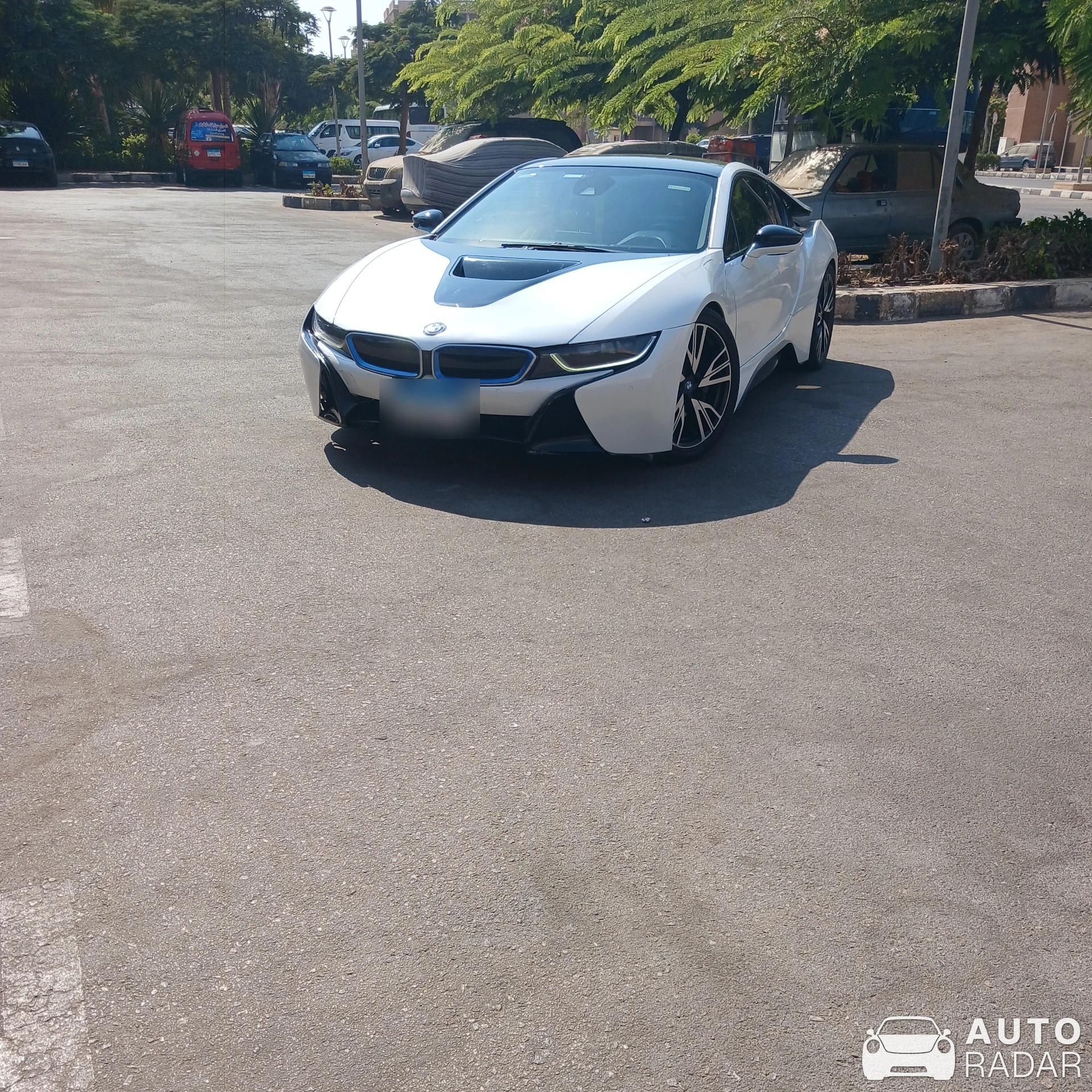 BMW i8 spotted in Second New Cairo, Egypt