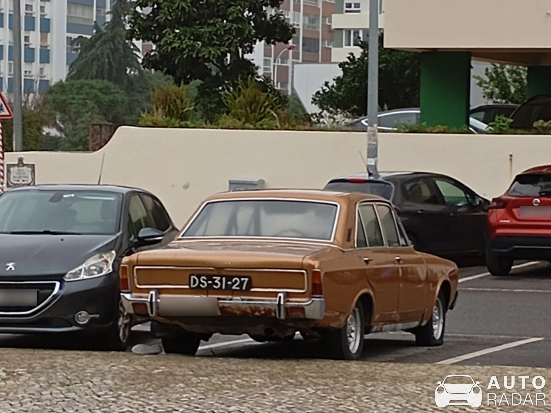 Ford Lotus Cortina MkII spotted in Oeiras, Portugal