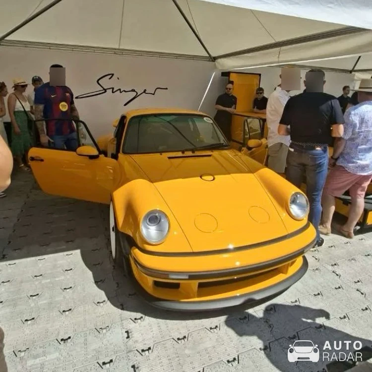 Singer 911 Carrera Coupe spotted in San Francisco
