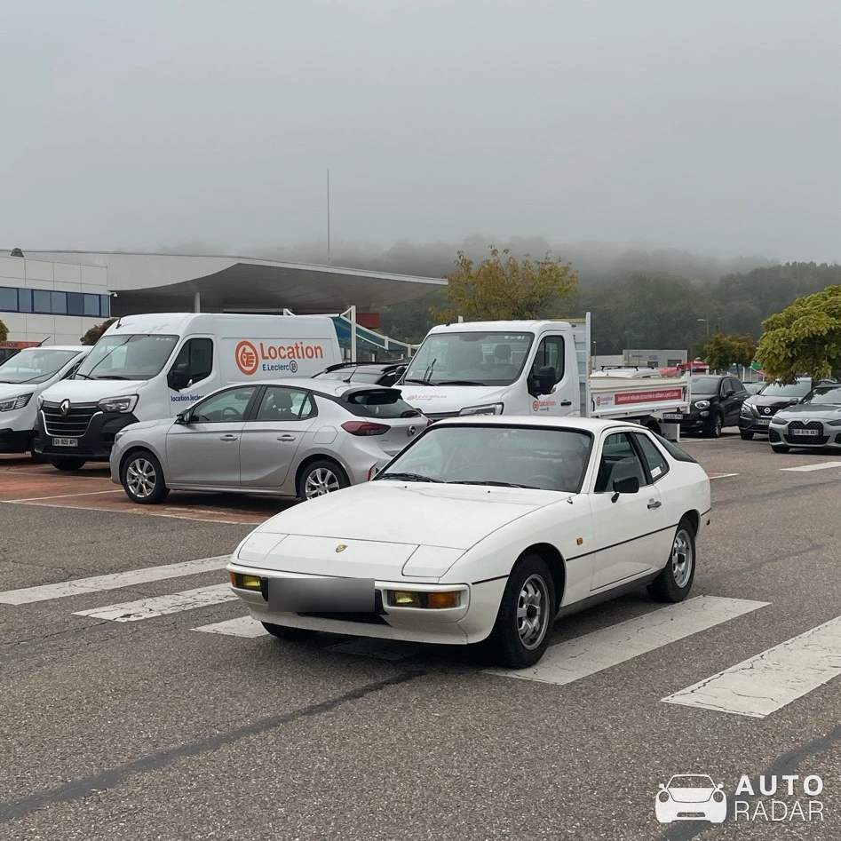 Porsche 924 S spotted in Dommartin-lès-Toul