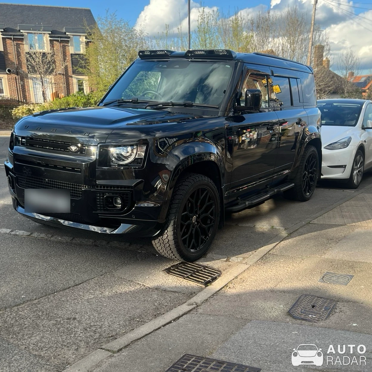 Land Rover Defender Urban spotted in Berkshire, United Kingdom