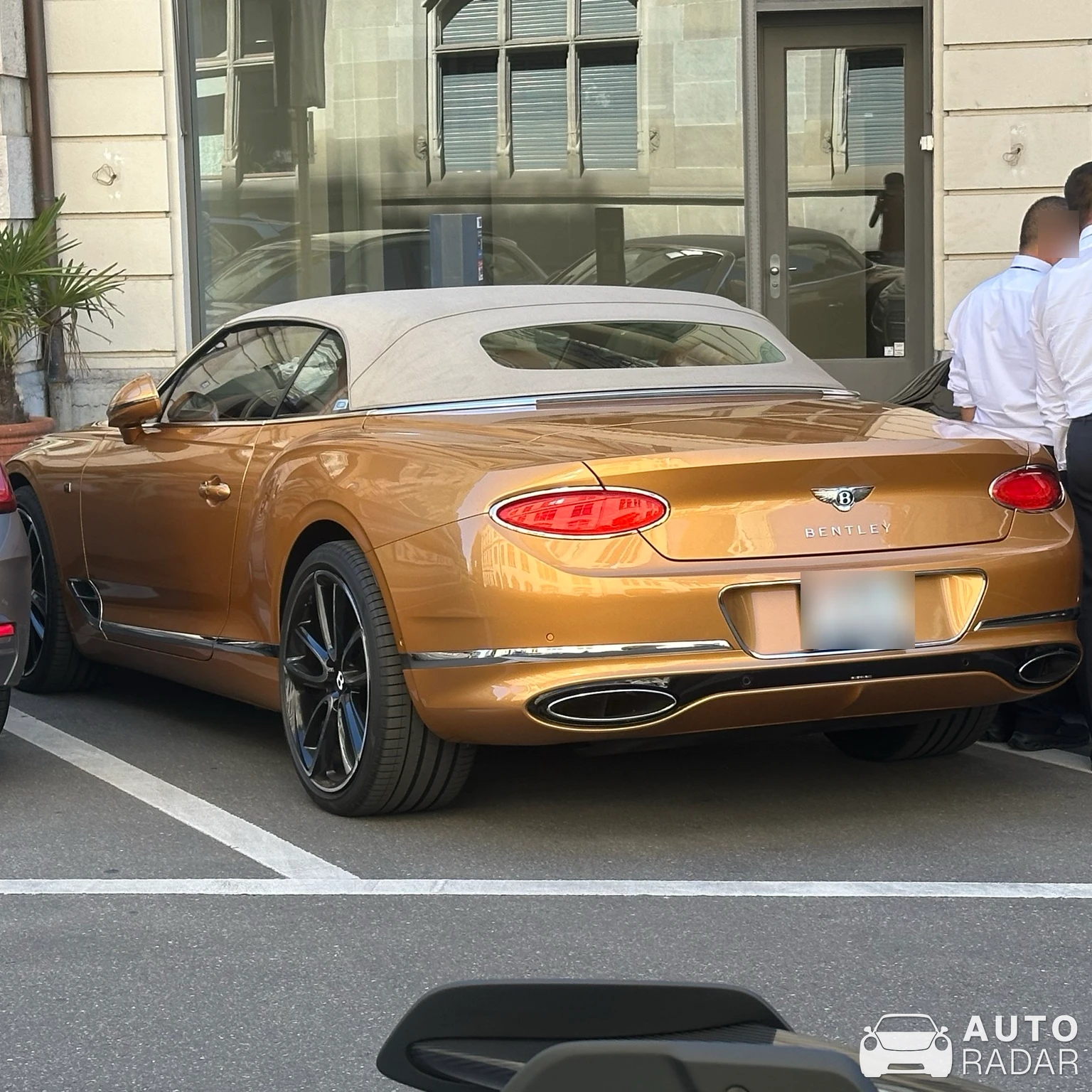 Bentley Continental GTC V8 First Edition spotted in Zürich