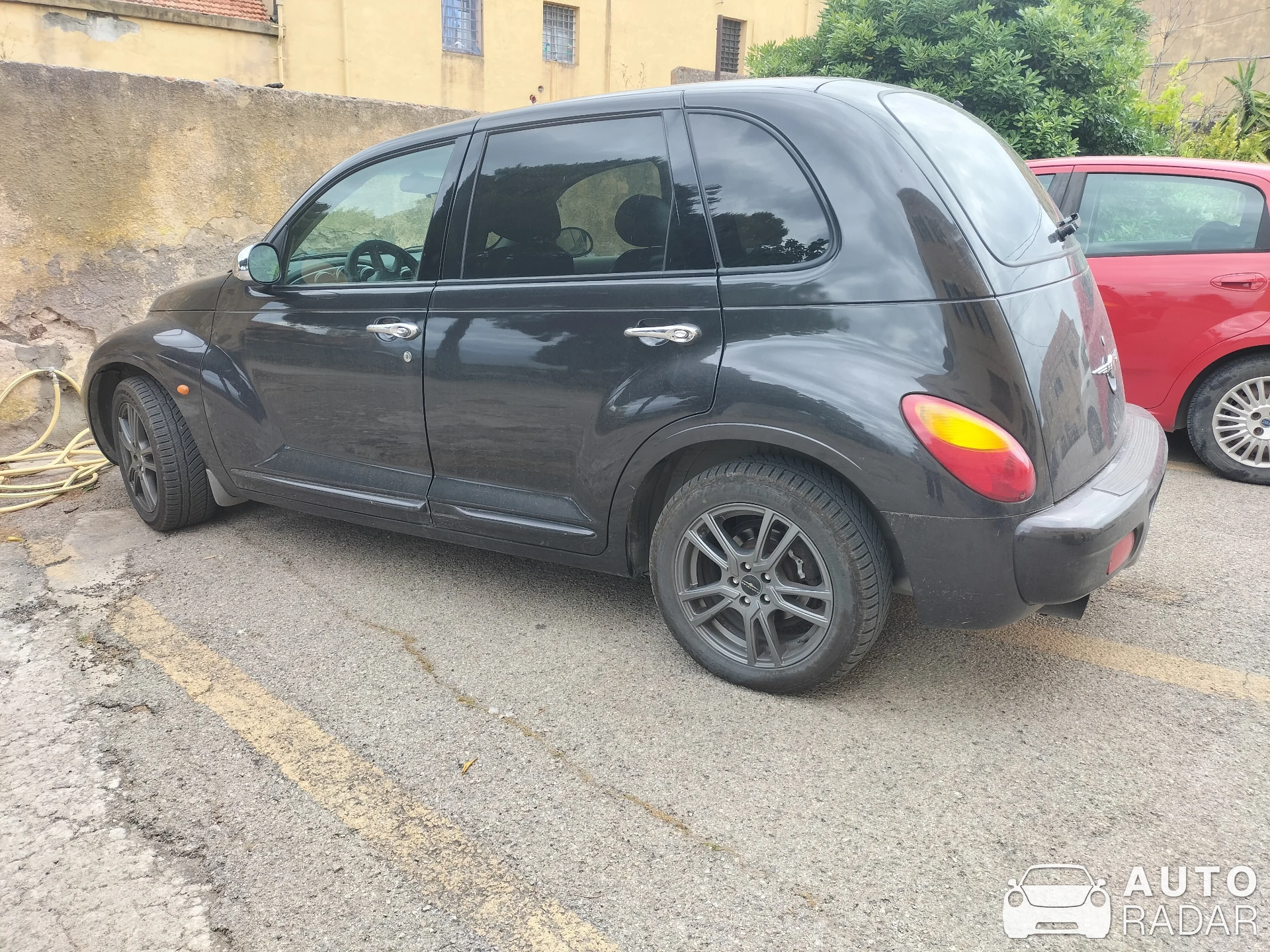 Chrysler PT Cruiser spotted in Porto Azzurro