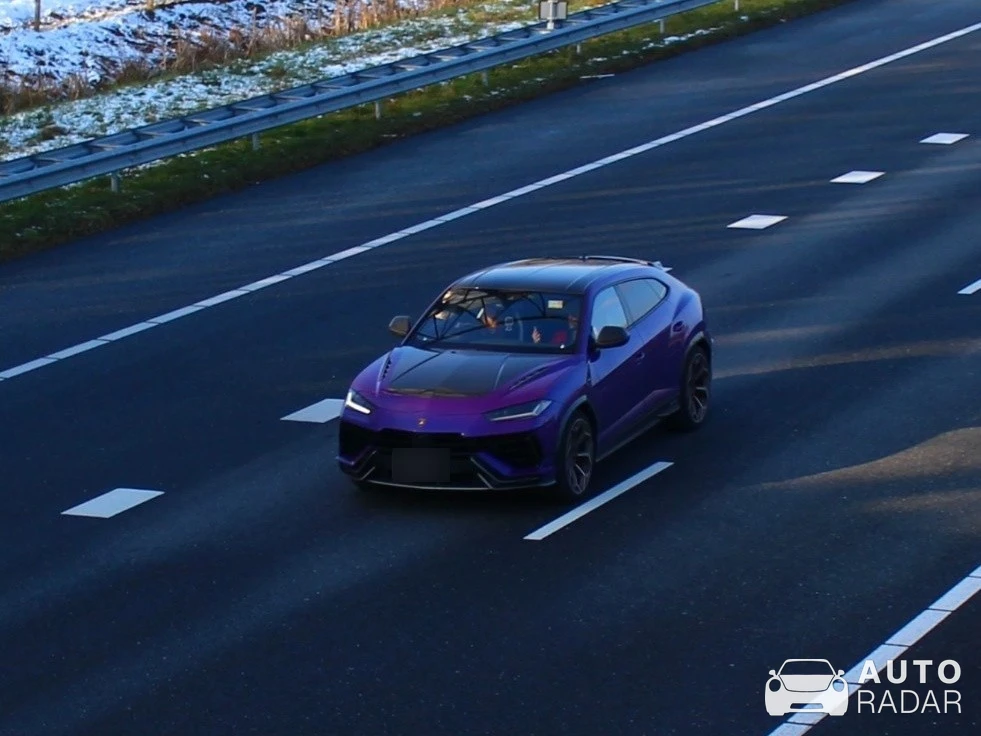 Lamborghini Urus Performante spotted in Ambt Delden, Netherlands